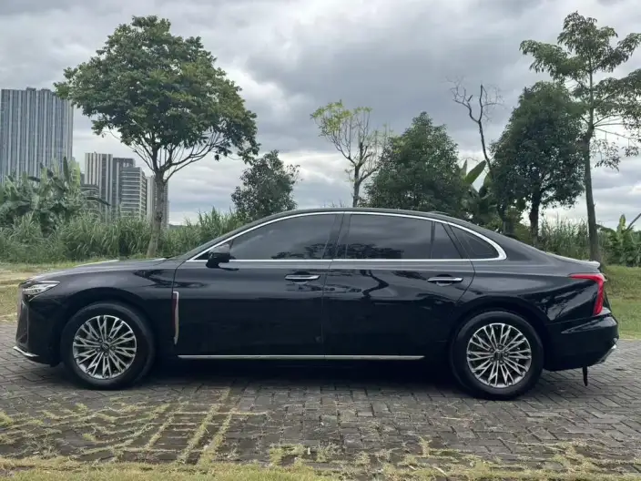 Hongqi H5 2024 Model 1.5T DCT Flag Rhythm Edition