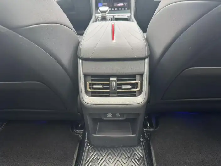 Hongqi H5 2024 Model 1.5T DCT Flag Rhythm Edition – фото 9