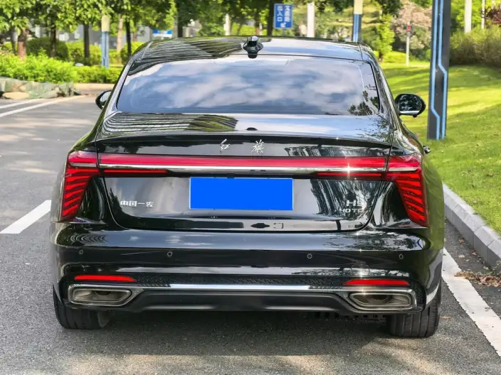 Hongqi H5 2023 Model 2.0T Automatic Smart Flag Enjoy Edition – фото 6
