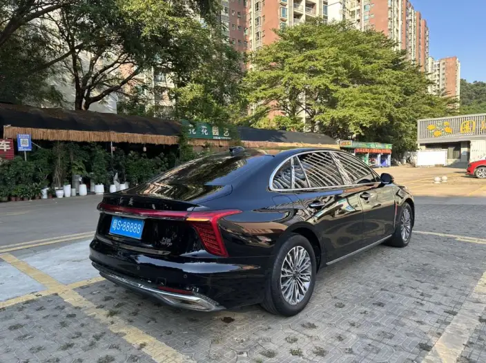 Hongqi H5 2023 Model 2.0T Automatic Smart Flag Enjoy Edition – фото 7