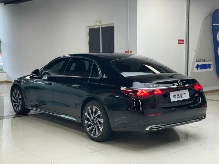 Mercedes-Benz E-Class 2025 Model E 300 L Luxury Model sedan – фото 4