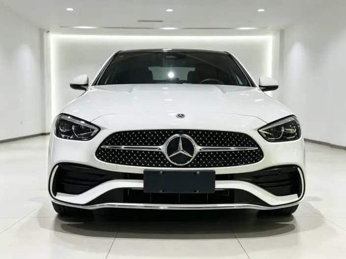 Mercedes-Benz C-Class 2022 Model C 260 L Sports Edition – фото 2