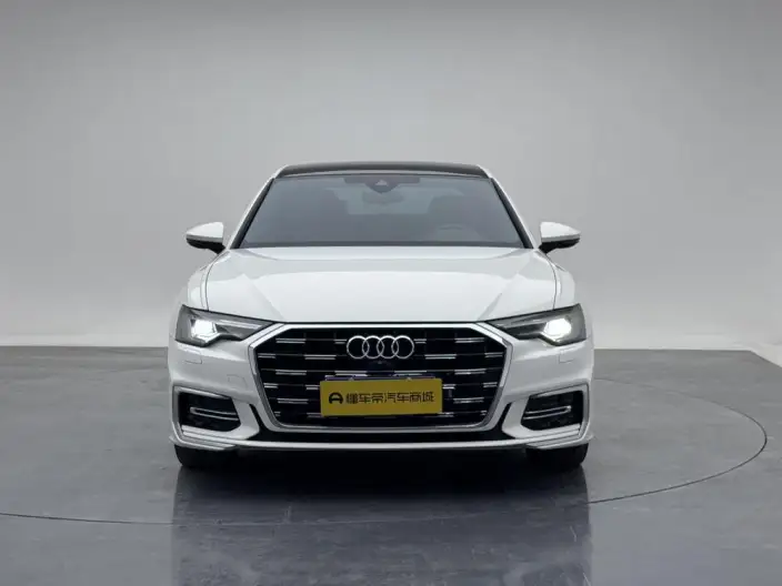 Audi A6L 2024 Model 45 TFSI quattro Exclusive Dynamic Model – фото 2