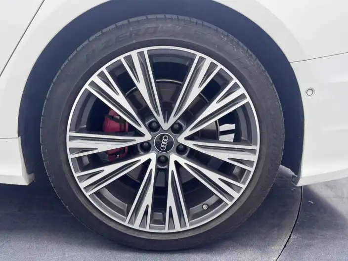 Audi A6L 2024 Model 45 TFSI quattro Exclusive Dynamic Model – фото 9