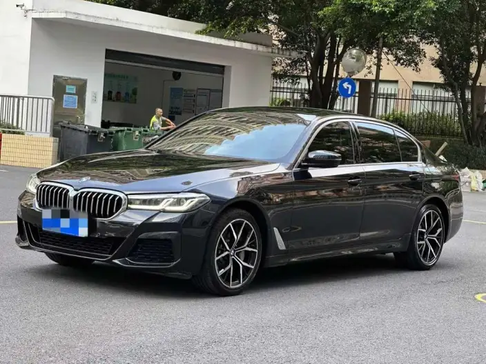 BMW 5 Series 2022 Model 530Li Exclusive Model M Sports Set – фото 1
