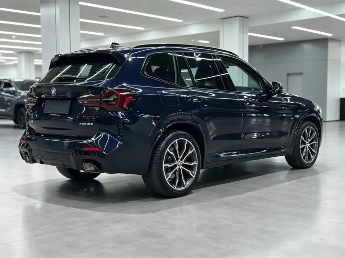 BMW X3 2023 Model xDrive30i Leading Model M Night Set – фото 6