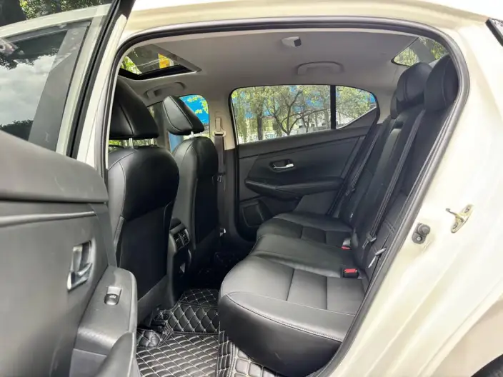 Nissan Sylphy 2023 Model 1.6L CVT Yuexiang Edition – фото 10