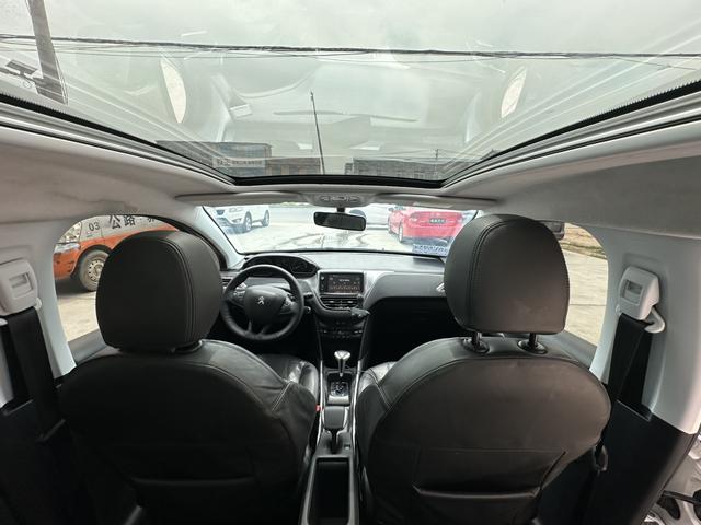Peugeot 2008 2014 1.6L Automatic Fashion – фото 13