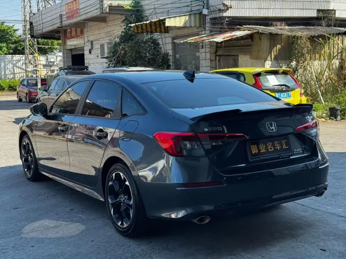Honda Civic 2022 Model 240TURBO CVT Combustion Edition – фото 4