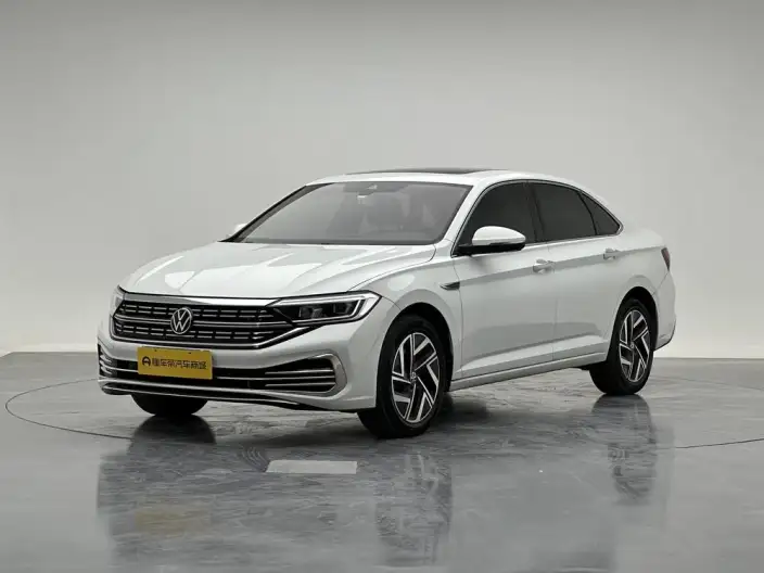 Volkswagen Sagitar 2023 Model 300TSI DSG Beyond Edition