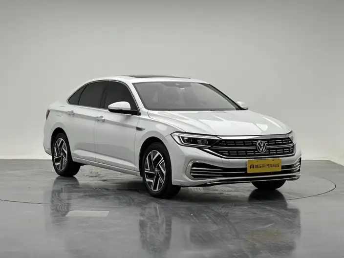 Volkswagen Sagitar 2023 Model 300TSI DSG Beyond Edition
