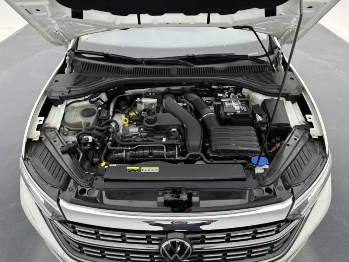 Volkswagen Sagitar 2023 Model 300TSI DSG Beyond Edition – фото 10