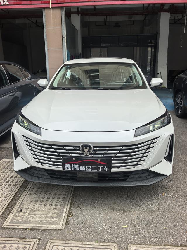 Changan Eado 2025 модификация 1.5T DCT 500Bar Flagship – фото 2