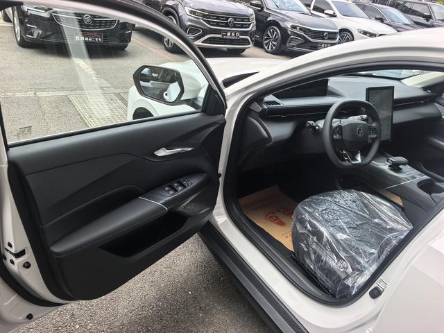 Changan Eado 2025 модификация 1.5T DCT 500Bar Flagship – фото 5