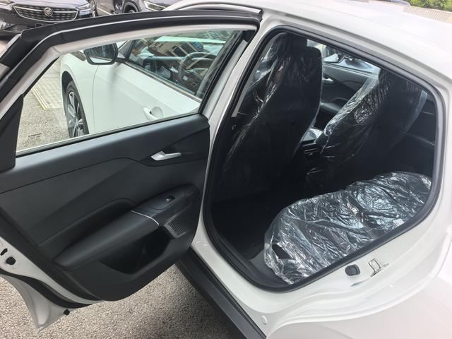 Changan Eado 2025 модификация 1.5T DCT 500Bar Flagship – фото 8