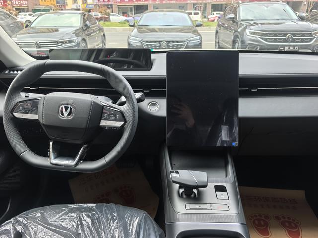 Changan Eado 2025 модификация 1.5T DCT 500Bar Flagship – фото 9