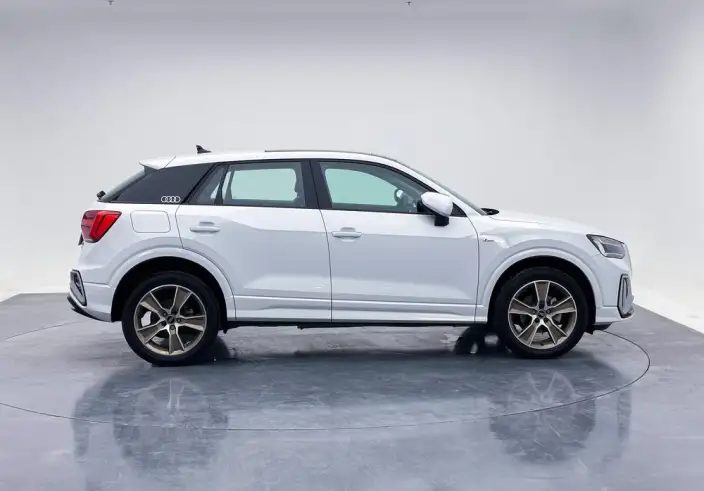 AUDI Q2L 2022 Model 35 TFSI Fashion Dynamic Model – фото 8