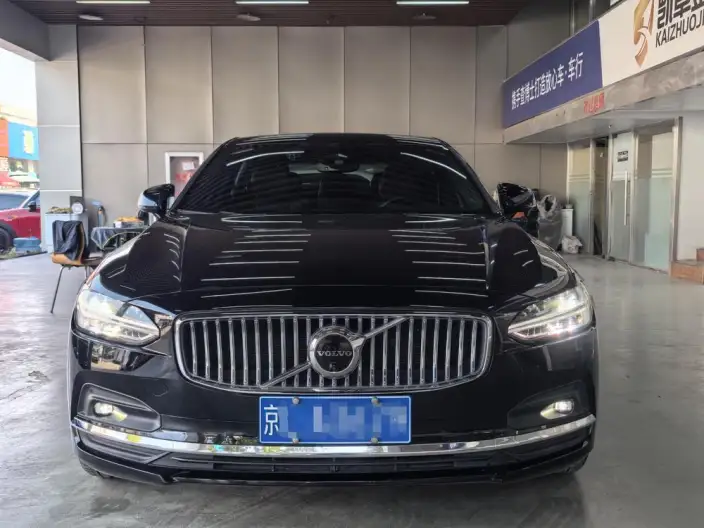 Volvo S90 2022 Model B5 Smart Elegance Deluxe Edition