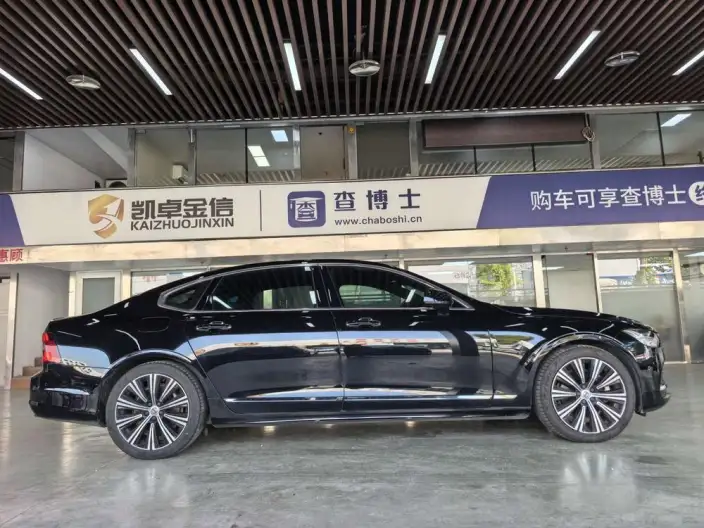Volvo S90 2022 Model B5 Smart Elegance Deluxe Edition – фото 5
