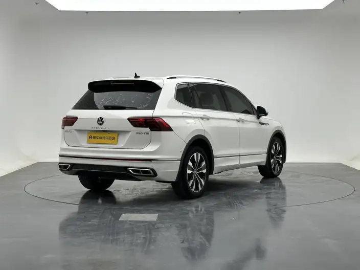 Volkswagen Tiguan L 2022 Model 330TSI Automatic 2WD R-Line Enjoy the version more – фото 7