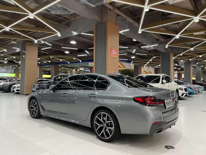 BMW 5 Series Imported 2022 Model Facelift II 530i M Sports Set – фото 4
