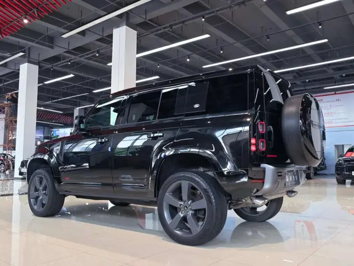 Land Rover Defender 2023 Model Facelift 110 5.0T V8