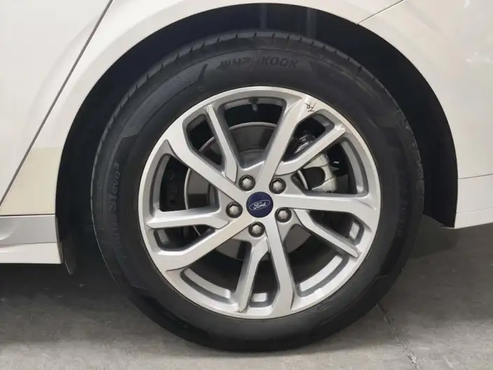 Ford Mondeo 2022 Model Facelift EcoBoost 245 Luxury Model – фото 9