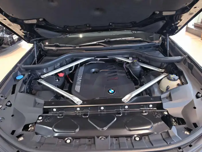 BMW X7 2023 Model xDrive40i Leading Model Luxury Set – фото 6