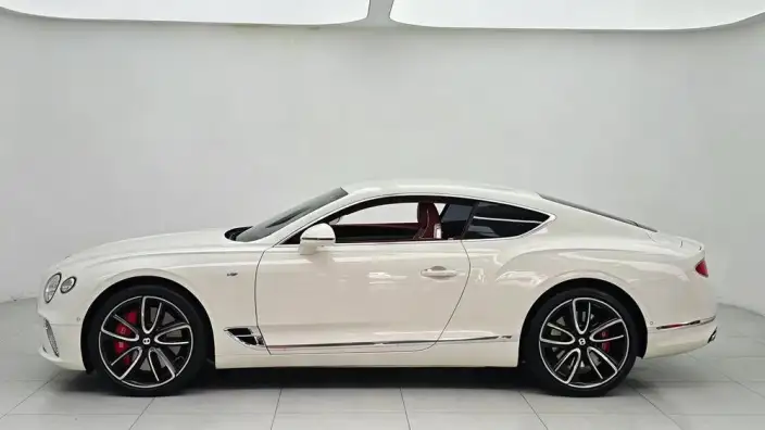 Continental 2022 Model 4.0T GT V8