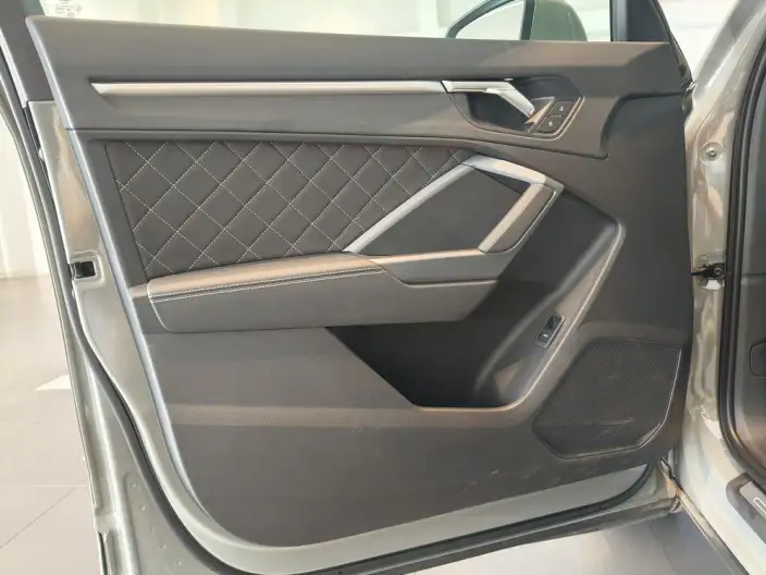 AUDI Q3 2024 Model 40 TFSI Fashion Dynamic Model – фото 9
