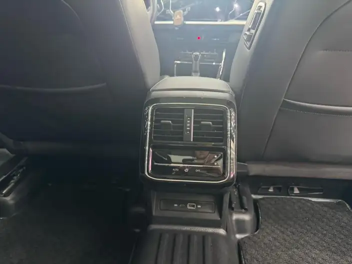 Volkswagen Passat 2023 Model Facelift 330TSI Elite Edition – фото 9