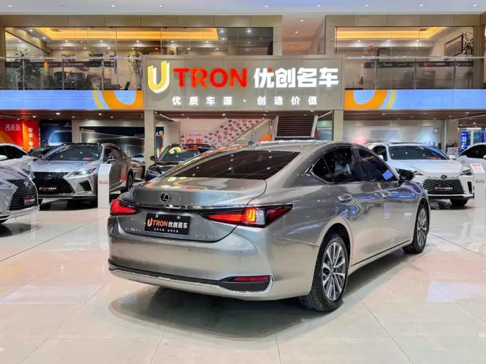 Lexus ES 2022 Model 200 Superior Edition – фото 5