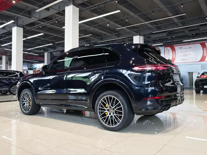 Cayenne 2023 Model Cayenne S 2.9T Platinum edition
