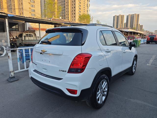 Chevrolet Trax 2017 1.4T Automatic FWD Comfort – фото 7