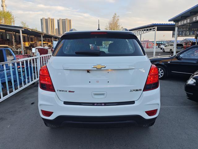 Chevrolet Trax 2017 1.4T Automatic FWD Comfort – фото 8