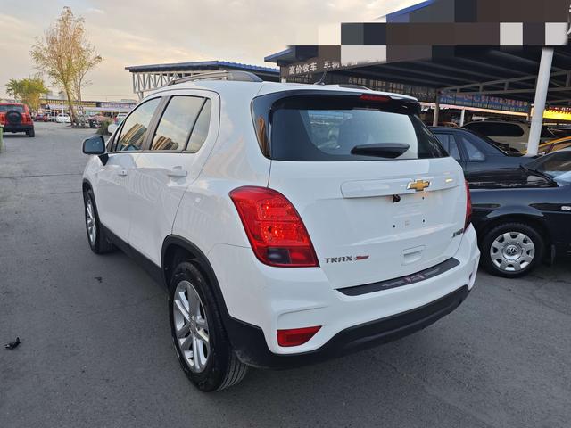 Chevrolet Trax 2017 1.4T Automatic FWD Comfort – фото 9