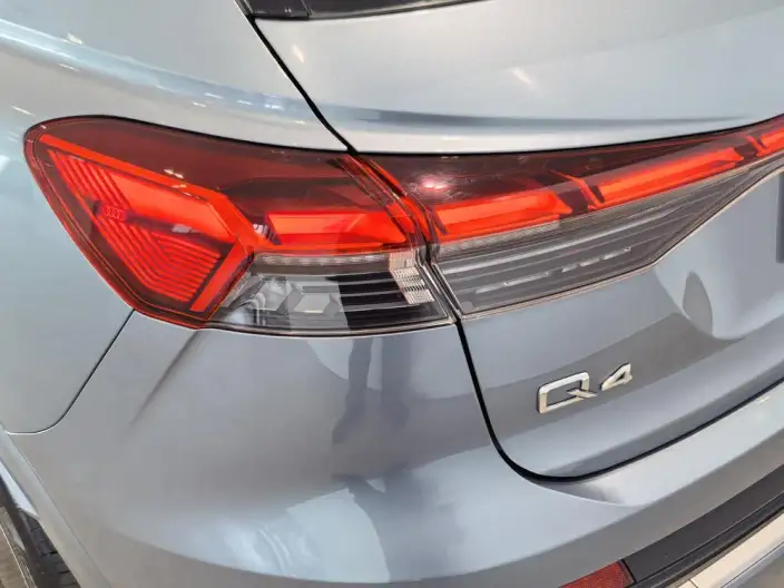 Audi Q4 e-tron 2023 Model 50 e-tron quattro Creative Edition – фото 8