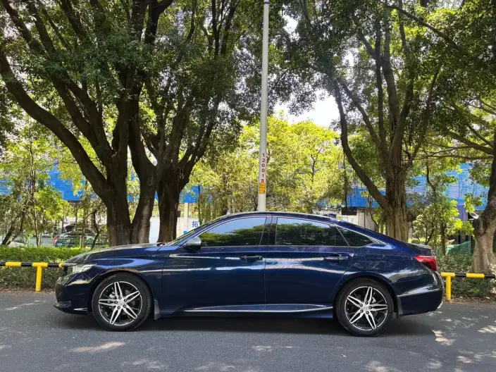 Honda INSPIRE 2022 Model 260TURBO Jingyue Edition – фото 3