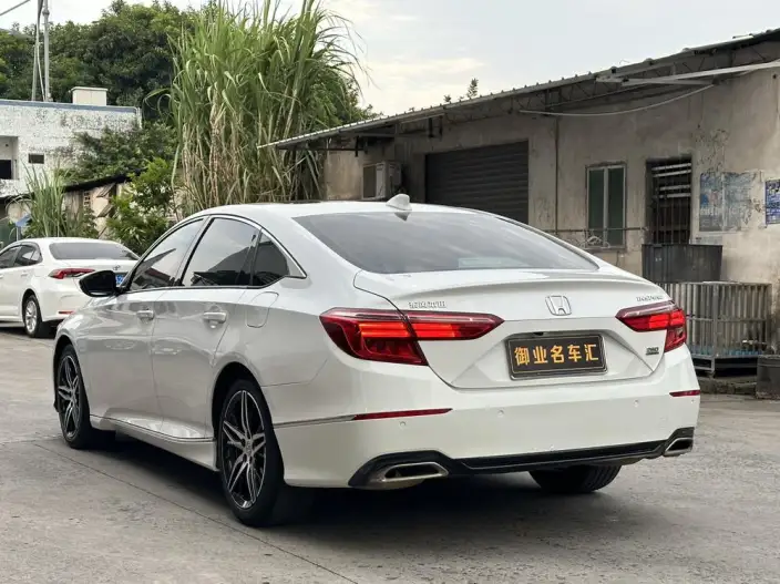 Honda INSPIRE 2022 Model 260TURBO Jingyue Edition – фото 4