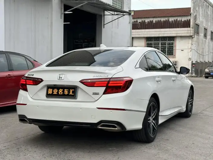 Honda INSPIRE 2022 Model 260TURBO Jingyue Edition – фото 6