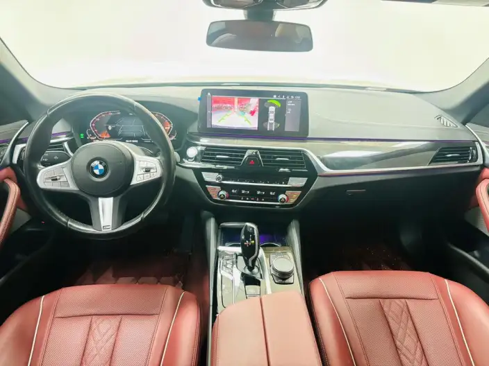 BMW 5 Series 2022 Model Facelift II 525Li M Sports Set – фото 9