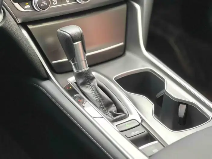 Honda Accord 2022 Model 260TURBO Deluxe Edition – фото 8