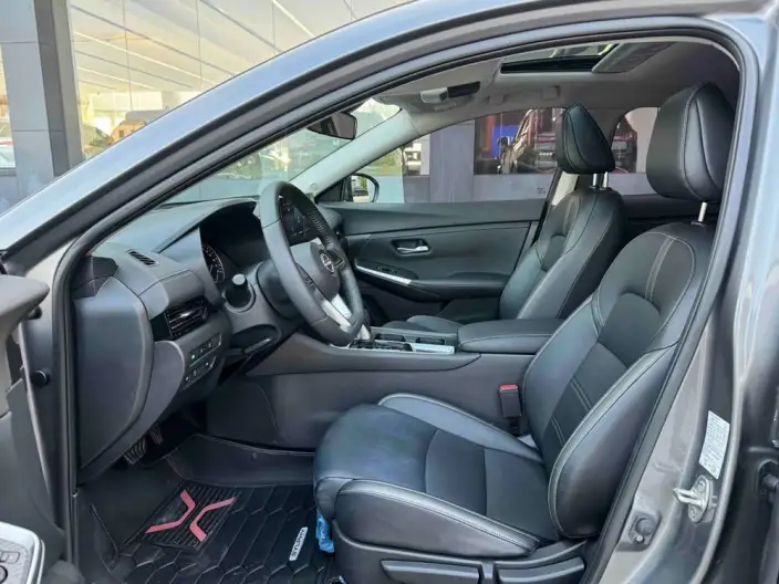Nissan Sylphy 2023 Model 1.6L CVT Yuexiang Edition – фото 8