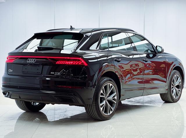 Audi Q8 Модель 2019 года 55 TFSI Luxury Dynamic – фото 3