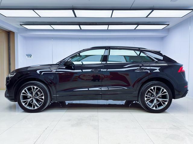 Audi Q8 Модель 2019 года 55 TFSI Luxury Dynamic – фото 4