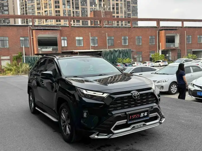 Toyota RAV4 2023 Model 2.0L CVT 2WD Fashion PLUS Edition