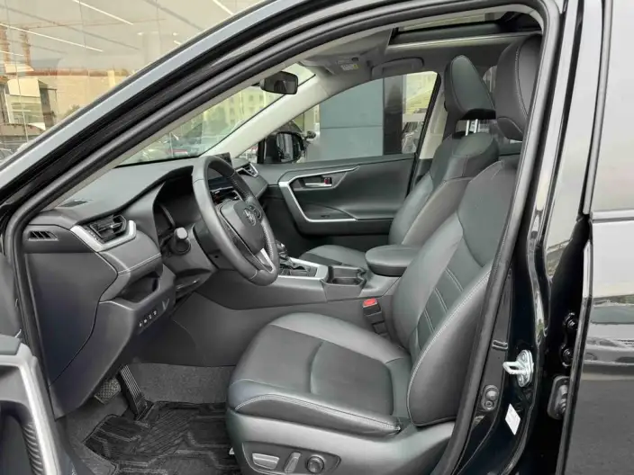 Toyota RAV4 2023 Model 2.0L CVT 2WD Fashion PLUS Edition – фото 8
