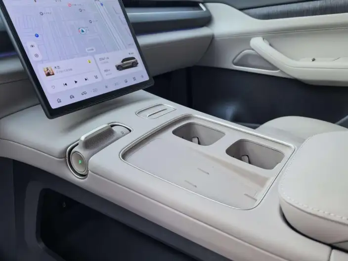 NIO ES8 2023 Model 75kWh Executive Edition – фото 7
