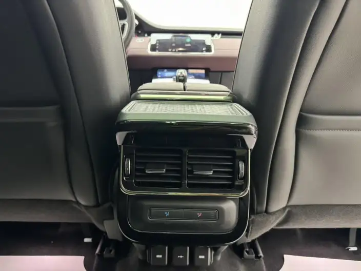 Range Rover Evoque 2023 Model Aurora L 249PS R-Dynamic Deluxe Edition – фото 8