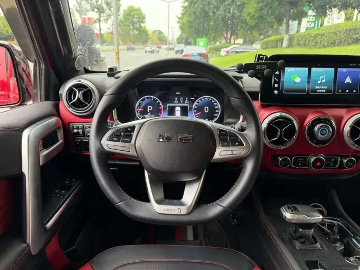BAIC BJ40 2023 Model 2.0T Automatic 4WD City Hunter Edition Warrior Model – фото 10